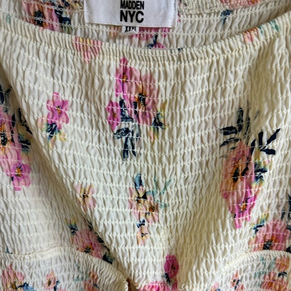 Madden NYC Floral Smocked Dress XXXL - Picture 3 of 4